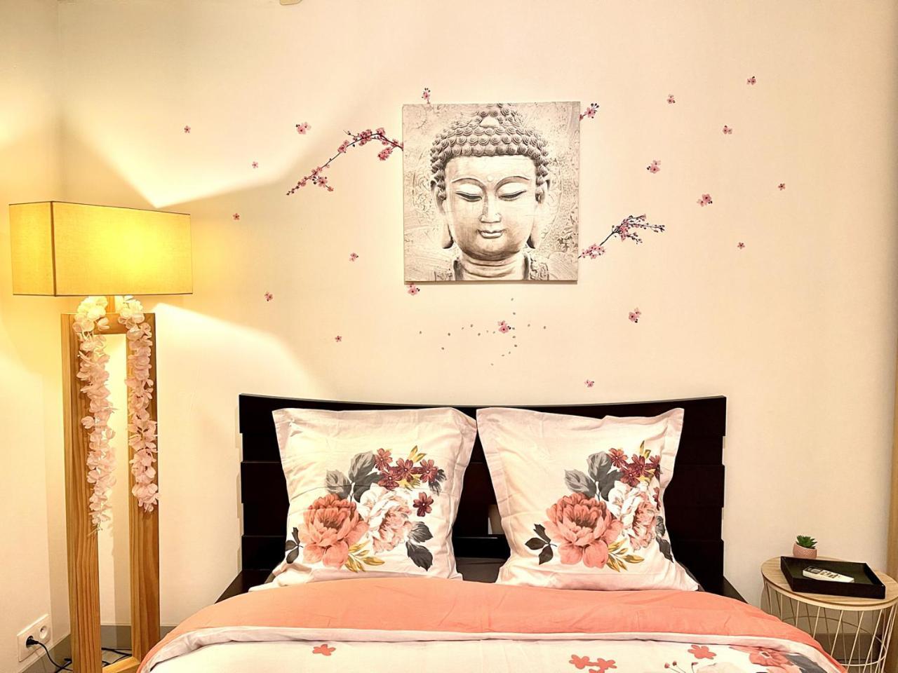 *Le Lotus*Fiber Wifi*Hyper Center* Appartement Salon-de-Provence Buitenkant foto